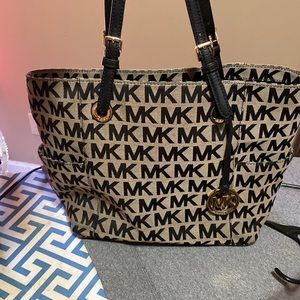Gently used, Michael Kors purse.